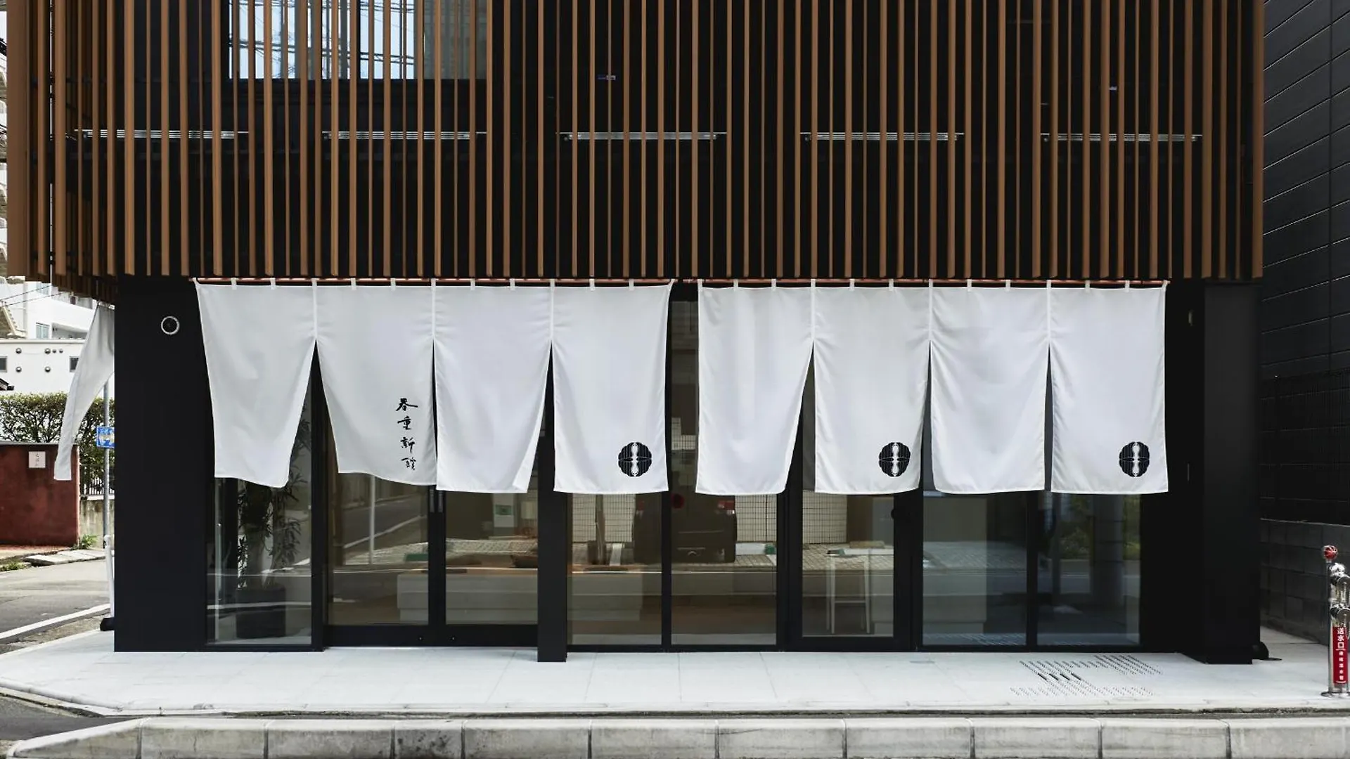 The Hotels Hakata Harushige Shinkan Фукуока 4*,  Япония